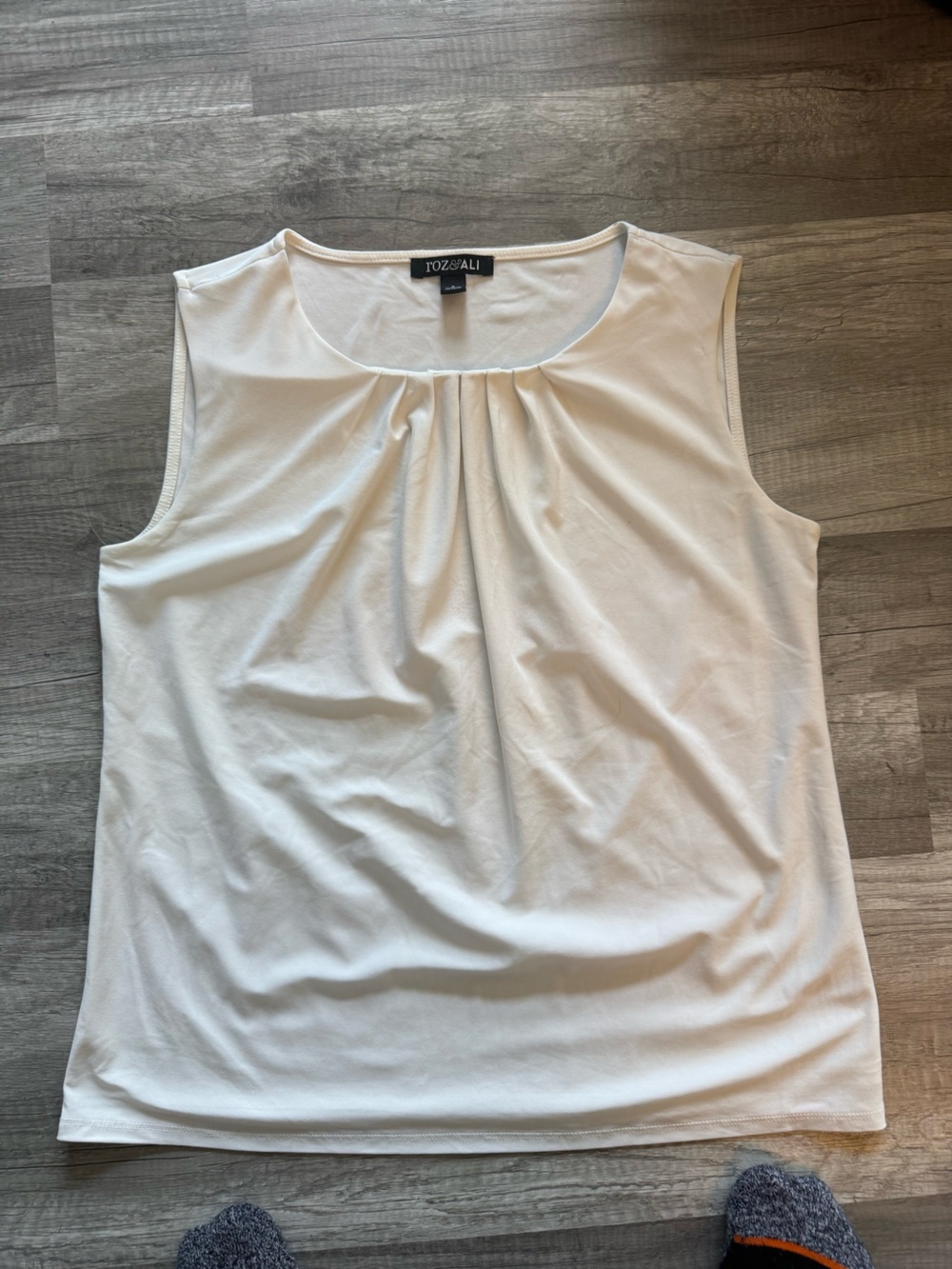 Roz & Ali Cream Sleeveless Pleated Neck Tank Top